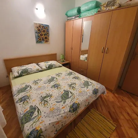 Anja Apartment Umag Exterior photo
