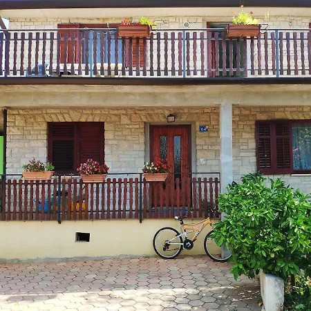 Anja Apartment Umag Exterior photo