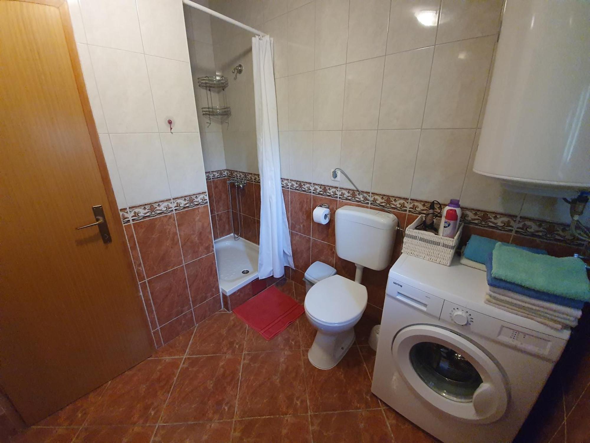 Anja Apartmán *